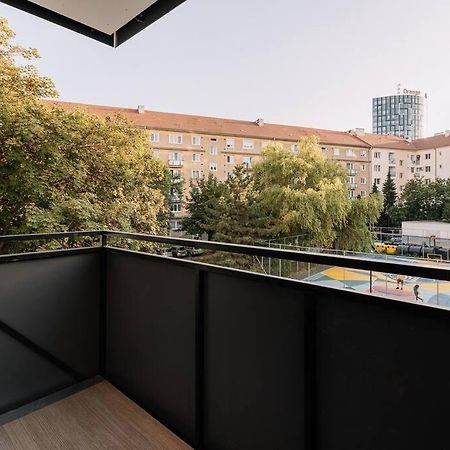 Stylish Apartment Retreat Bratislava Exterior foto