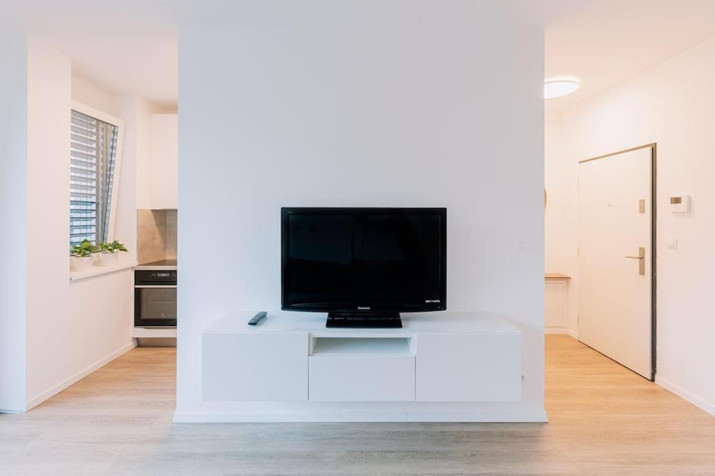 Stylish Apartment Retreat Bratislava Exterior foto